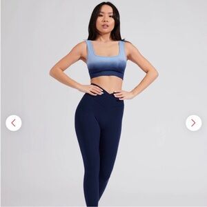 Seamless Ombre Buffbunny Sports Bra - Blue